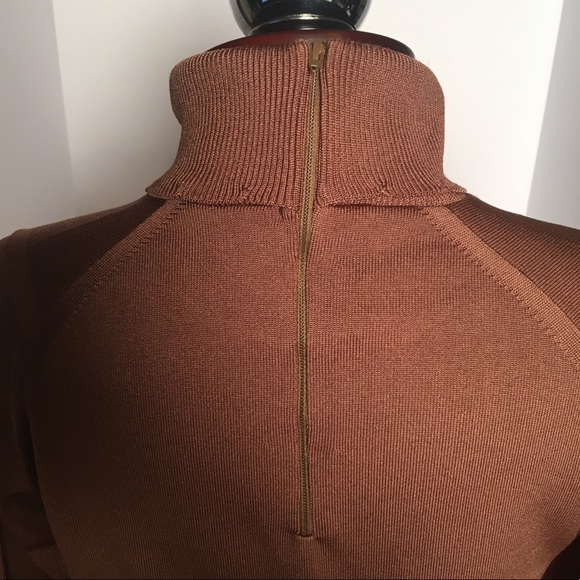 GIVENCHY • Long Sleeve Turtleneck Vintage Pullover - Picture 5 of 14